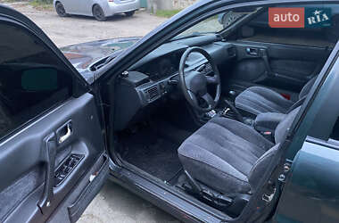 Седан Mitsubishi Galant 1991 в 