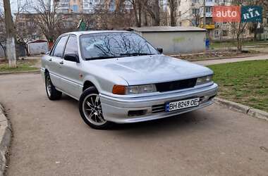 Седан Mitsubishi Galant 1989 в Одесі