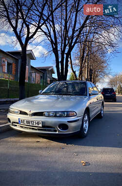 Седан Mitsubishi Galant 1993 в Каменском