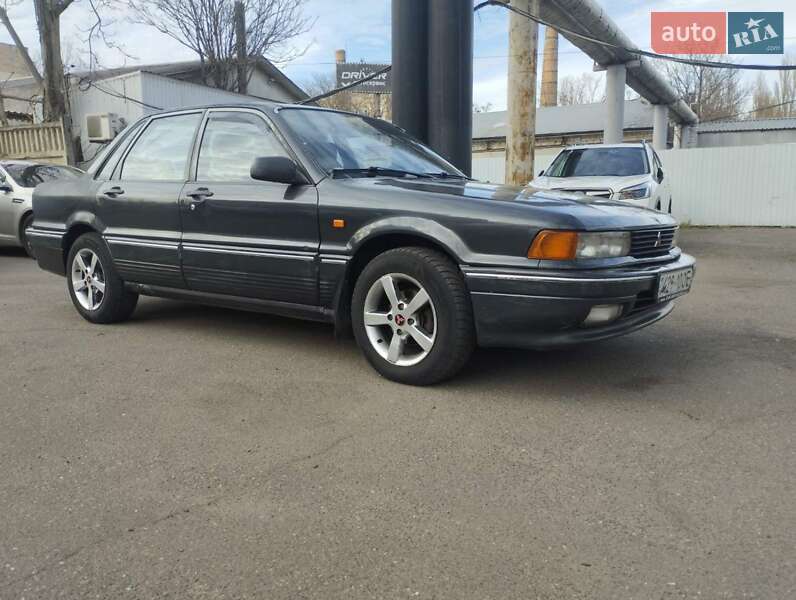 Седан Mitsubishi Galant 1991 в 