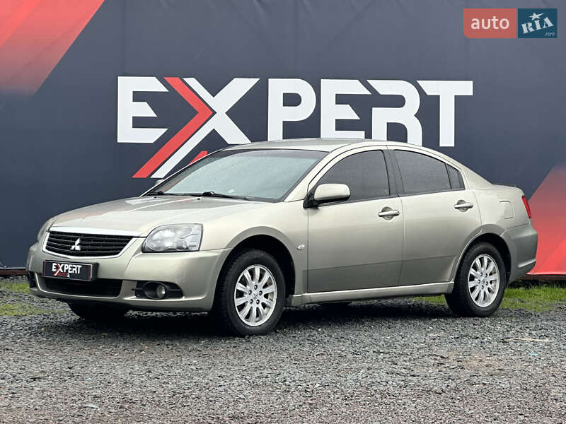 Седан Mitsubishi Galant 2009 в Львове
