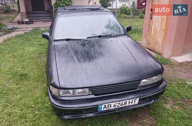 Седан Mitsubishi Galant 1991 в Гайсине