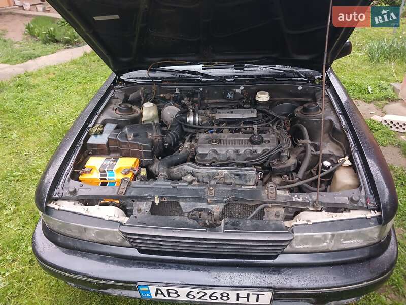 Седан Mitsubishi Galant 1991 в Гайсину