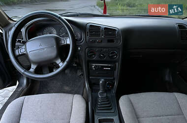 Лифтбек Mitsubishi Galant 1993 в 