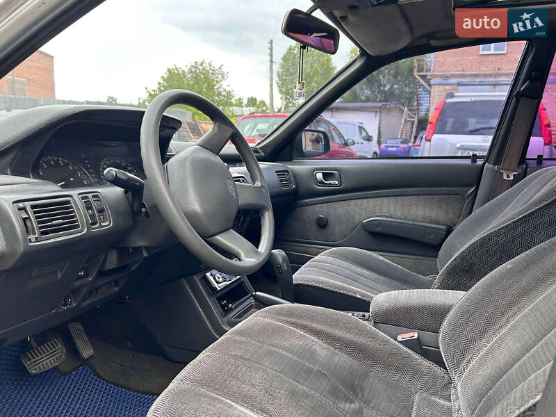 Седан Mitsubishi Galant 1990 в Києві