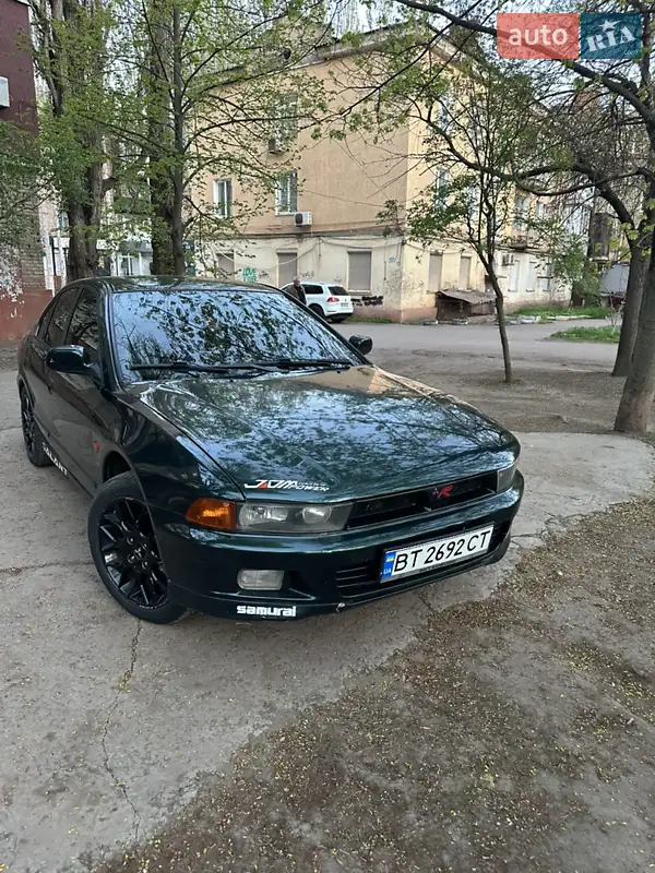 Mitsubishi Galant