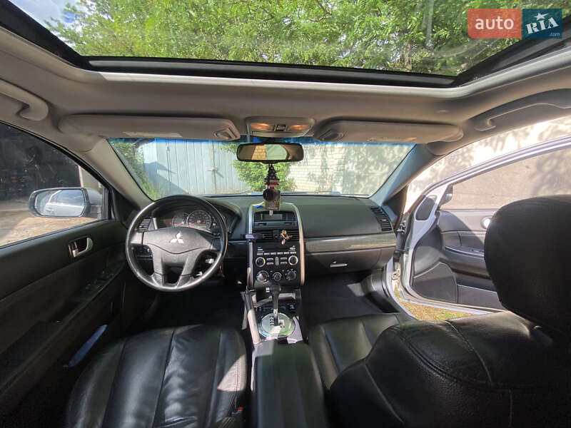 Седан Mitsubishi Galant 2007 в Херсоне