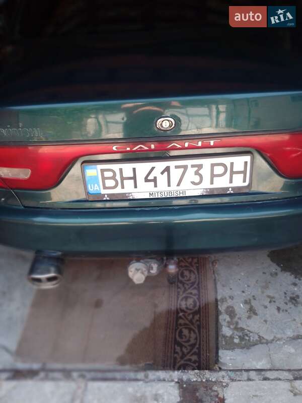 Седан Mitsubishi Galant 1995 в Арцизові