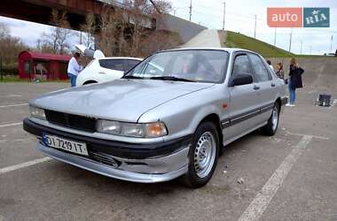 Лифтбек Mitsubishi Galant 1989 в Киеве
