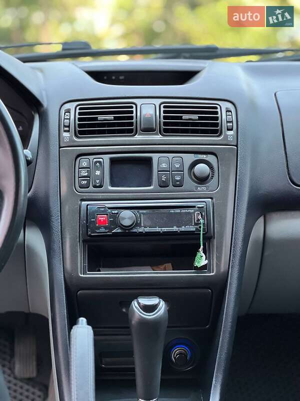 Седан Mitsubishi Galant 1998 в Одесі