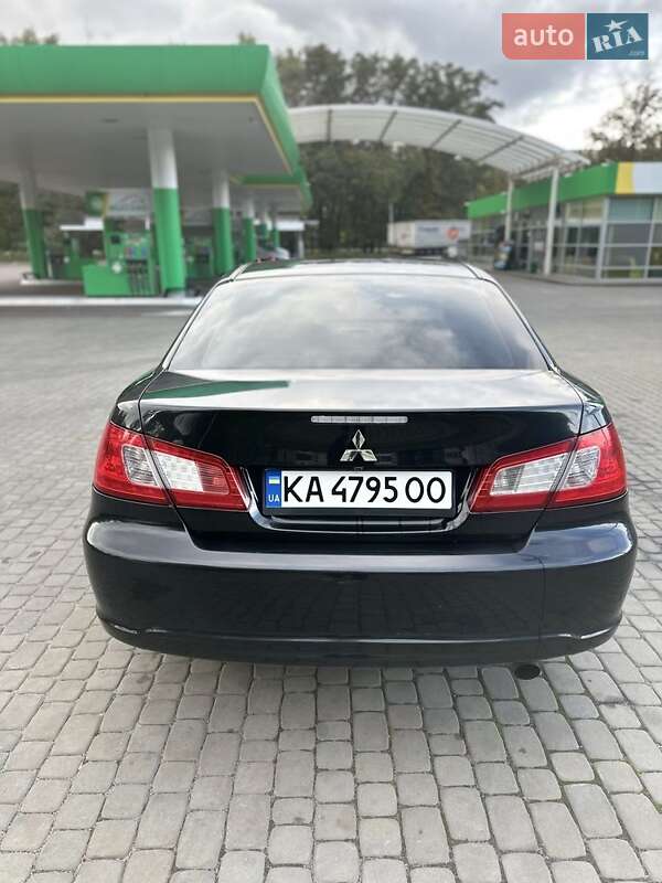 Седан Mitsubishi Galant 2009 в Киеве