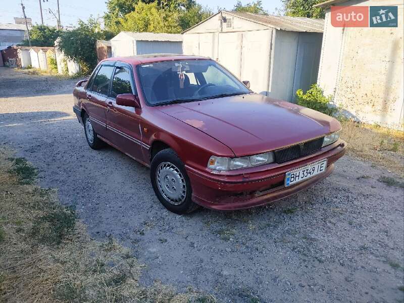 Седан Mitsubishi Galant 1988 в 