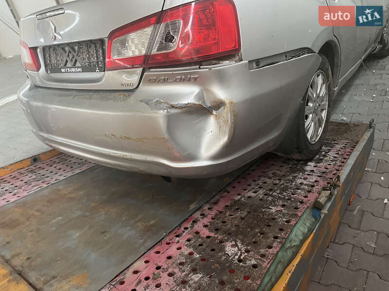Седан Mitsubishi Galant 2008 в Львове