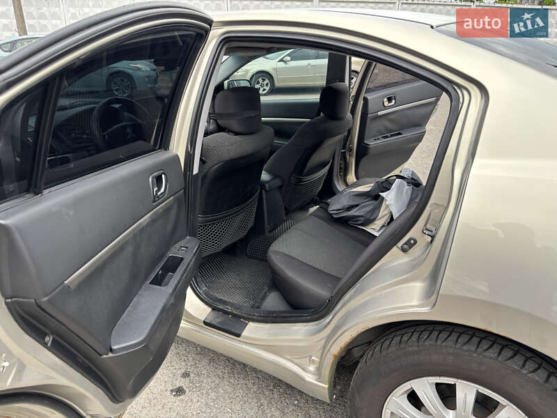 Седан Mitsubishi Galant 2009 в Киеве