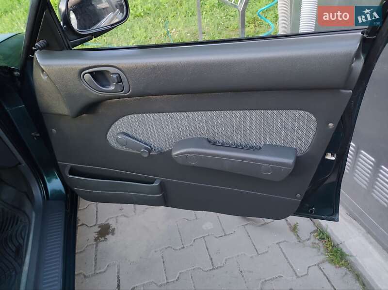 Седан Mitsubishi Galant 1996 в Хмельницькому