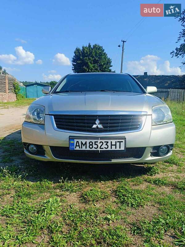 Седан Mitsubishi Galant 2009 в Житомире