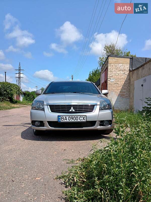 Mitsubishi Galant 2009