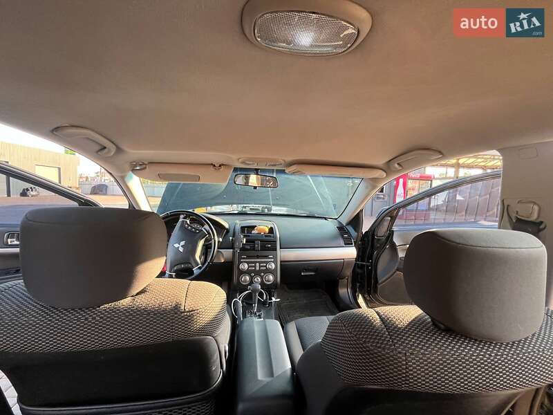Седан Mitsubishi Galant 2008 в Кривом Роге