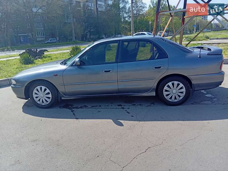 Седан Mitsubishi Galant 1993 в Запоріжжі