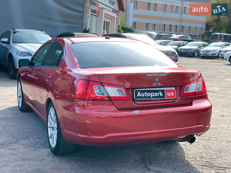 Седан Mitsubishi Galant 2012 в Виннице