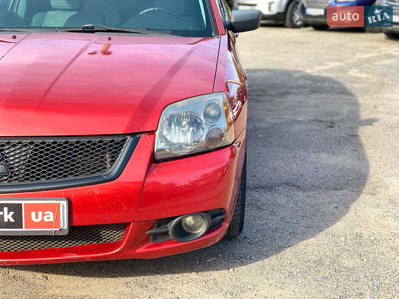 Седан Mitsubishi Galant 2012 в Виннице