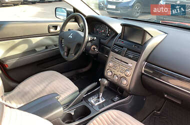 Седан Mitsubishi Galant 2012 в 