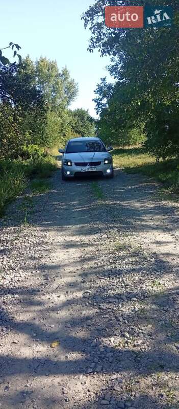 Седан Mitsubishi Galant 2007 в Ольшане