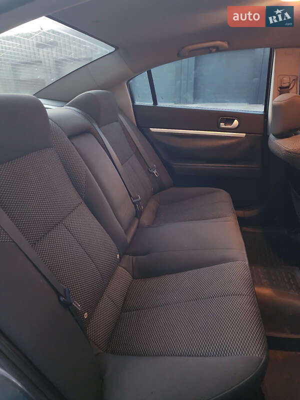 Седан Mitsubishi Galant 2008 в Тячеве