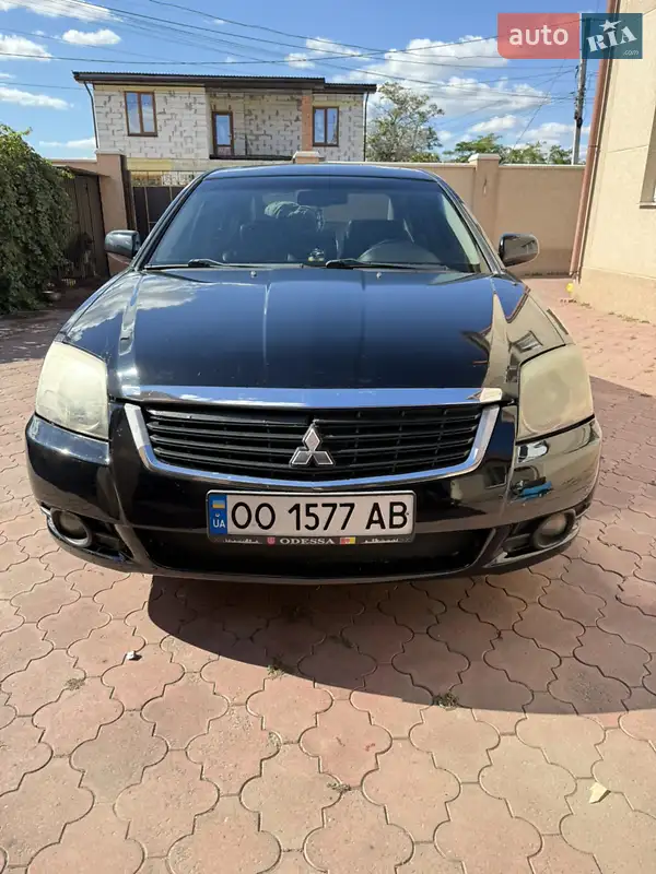 Mitsubishi Galant