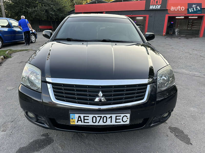 Седан Mitsubishi Galant 2009 в 