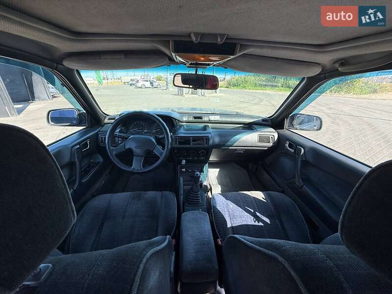 Седан Mitsubishi Galant 1990 в Одессе