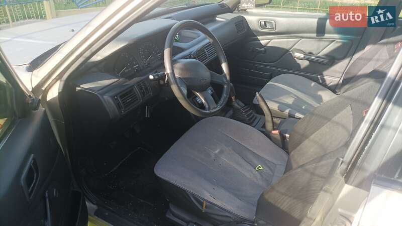 Седан Mitsubishi Galant 1988 в Коростені фото 13 Седан Mitsubishi Galant 1988 в Коростені