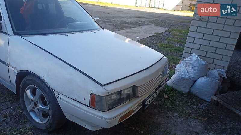 Седан Mitsubishi Galant 1986 в Харькове