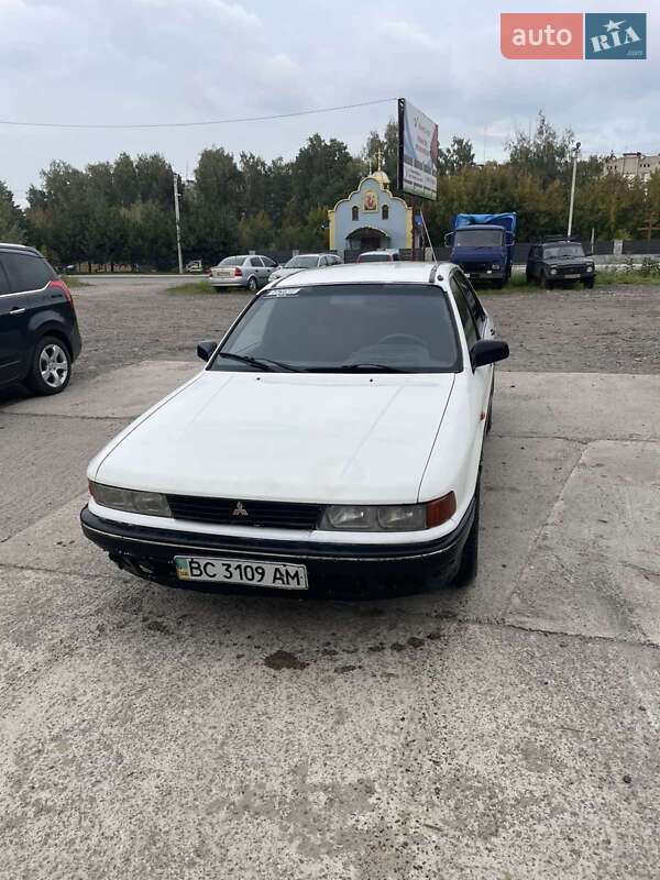 Седан Mitsubishi Galant 1989 в Новояворовске фото 4 Седан Mitsubishi Galant 1989 в Новояворовске