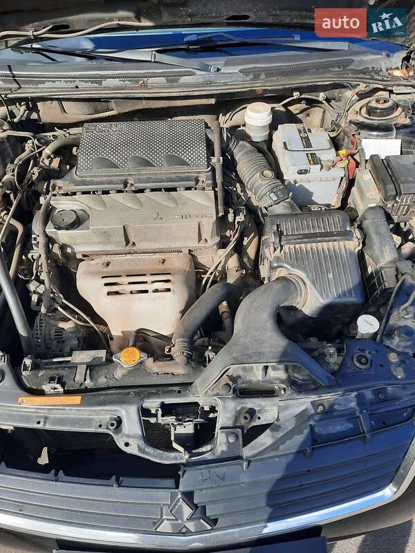 Седан Mitsubishi Galant 2008 в Черкассах