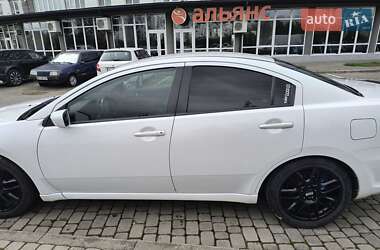 Седан Mitsubishi Galant 2011 в 