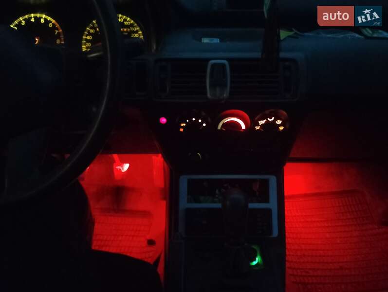 Седан Mitsubishi Galant 1988 в Саврани