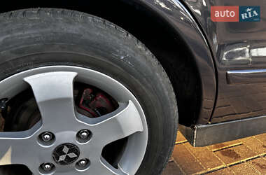 Седан Mitsubishi Galant 2002 в  фото 9 Седан Mitsubishi Galant 2002 в