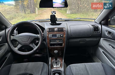 Седан Mitsubishi Galant 2002 в  фото 5 Седан Mitsubishi Galant 2002 в