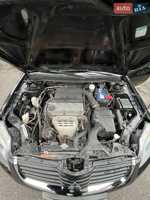 Седан Mitsubishi Galant 2009 в Киеве