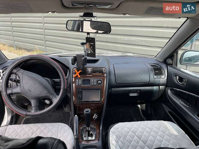 Седан Mitsubishi Galant 2001 в Черкассах