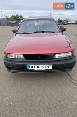 Седан Mitsubishi Galant 1988 в Одессе