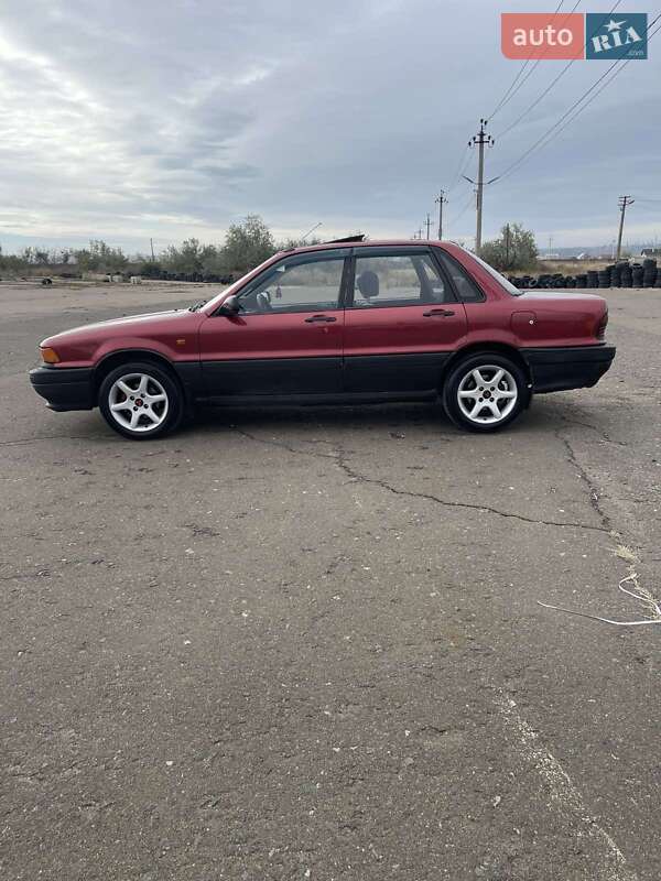Седан Mitsubishi Galant 1988 в Одесі фото 5 Седан Mitsubishi Galant 1988 в Одесі