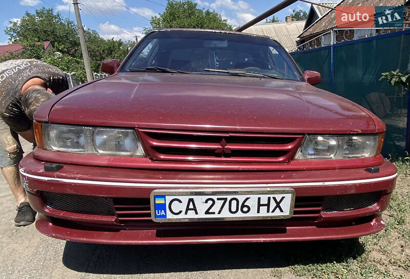 Седан Mitsubishi Galant 1989 в Кривому Розі