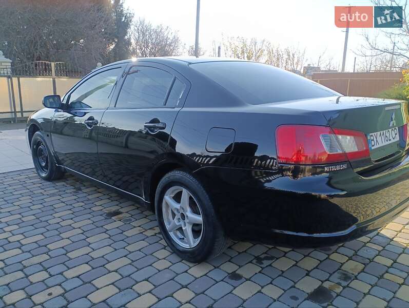 Седан Mitsubishi Galant 2008 в Снятині