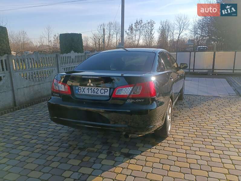 Седан Mitsubishi Galant 2008 в Снятині