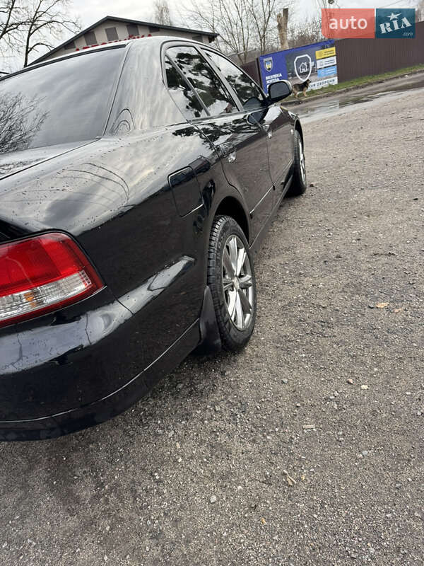 Седан Mitsubishi Galant 2004 в Киеве