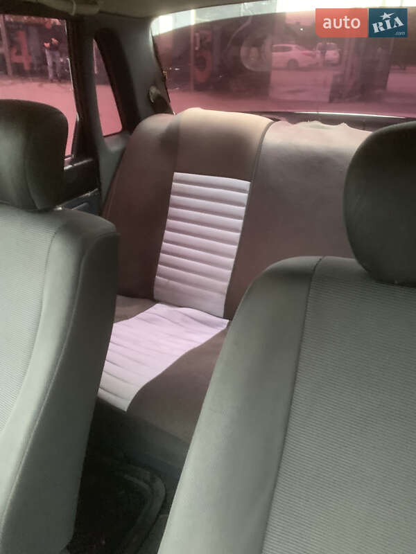 Седан Mitsubishi Galant 1989 в Львове