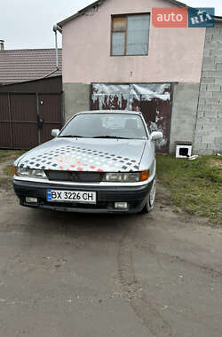 Седан Mitsubishi Galant 1989 в Шепетовке