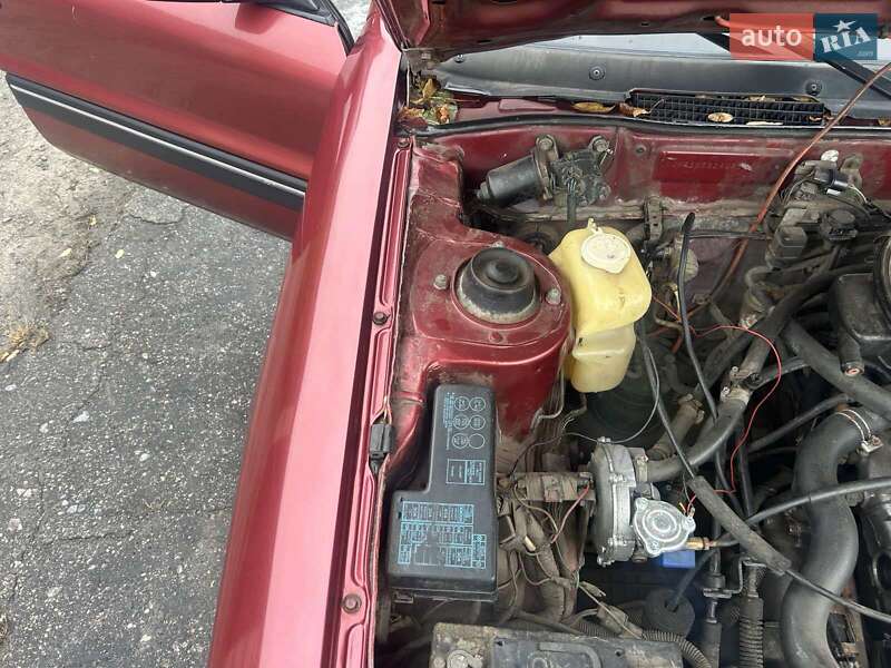 Седан Mitsubishi Galant 1988 в Краматорске